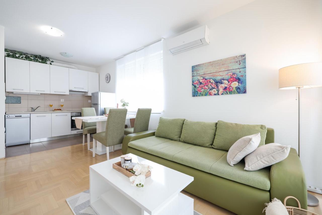 Cozy Niko Apartment - Private Parking And Balcony Zadar Exterior photo